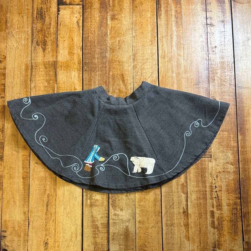 GAP Gray skirt 2T Vintage twirl skirt Embroidered winter lined